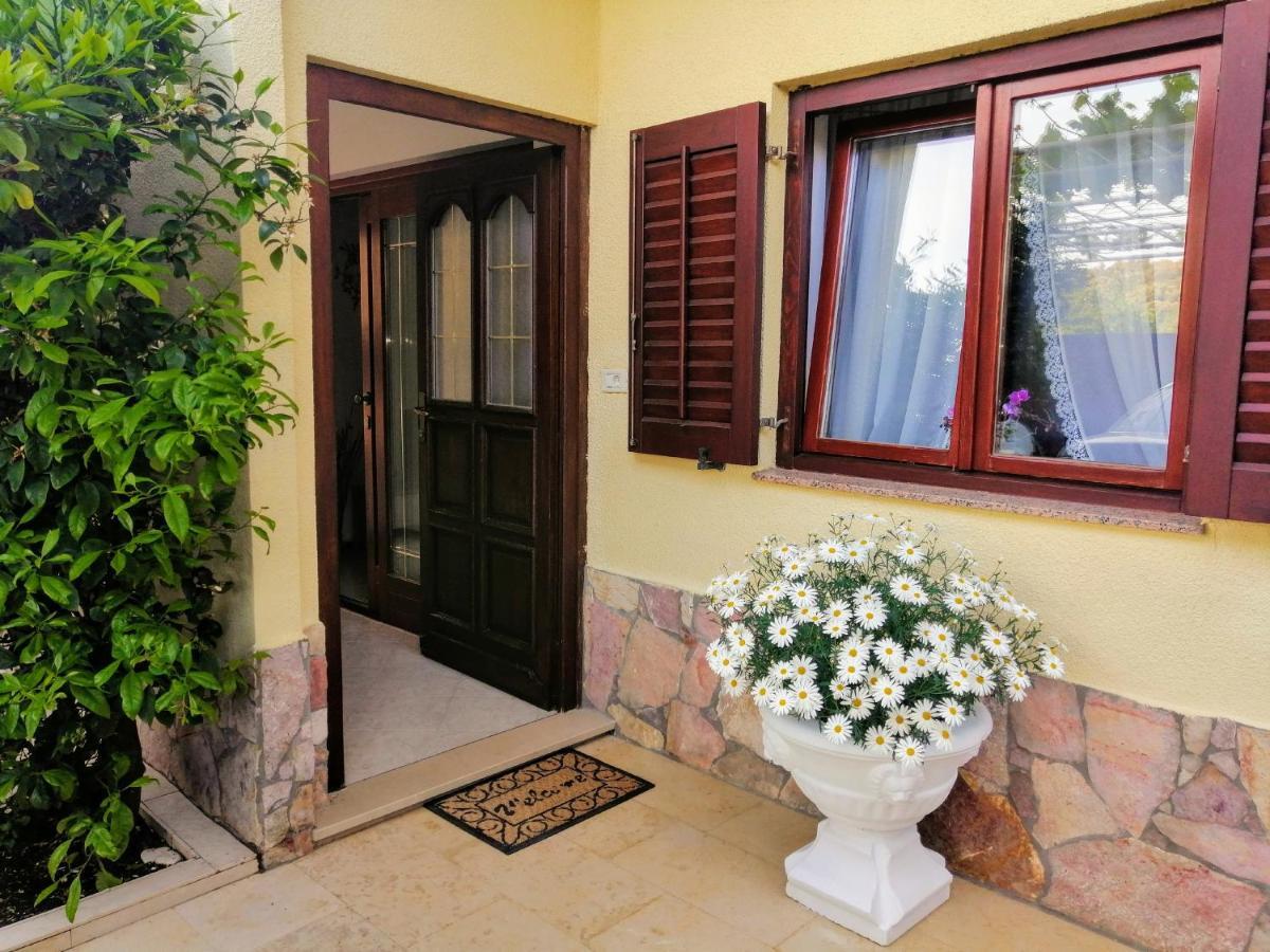 T&D Apartmani Pula Ngoại thất bức ảnh