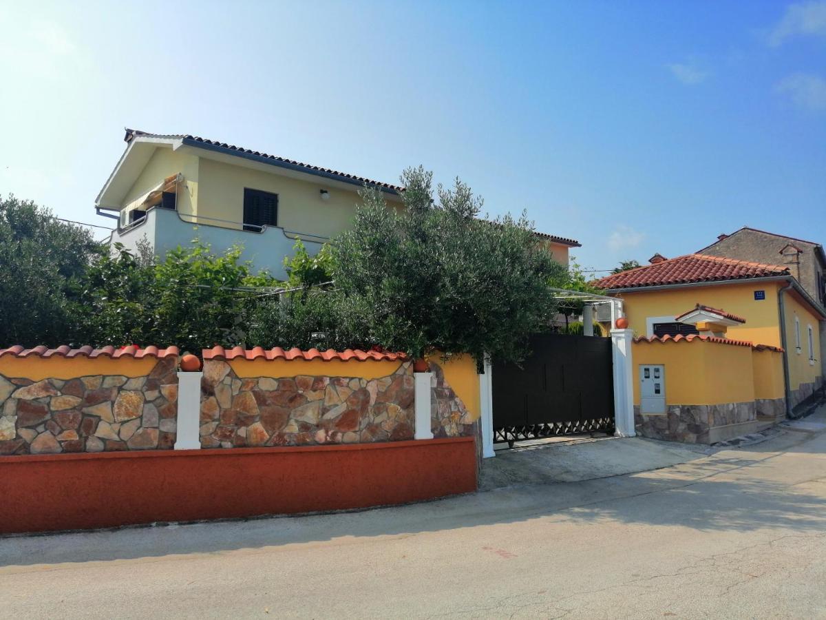 T&D Apartmani Pula Ngoại thất bức ảnh