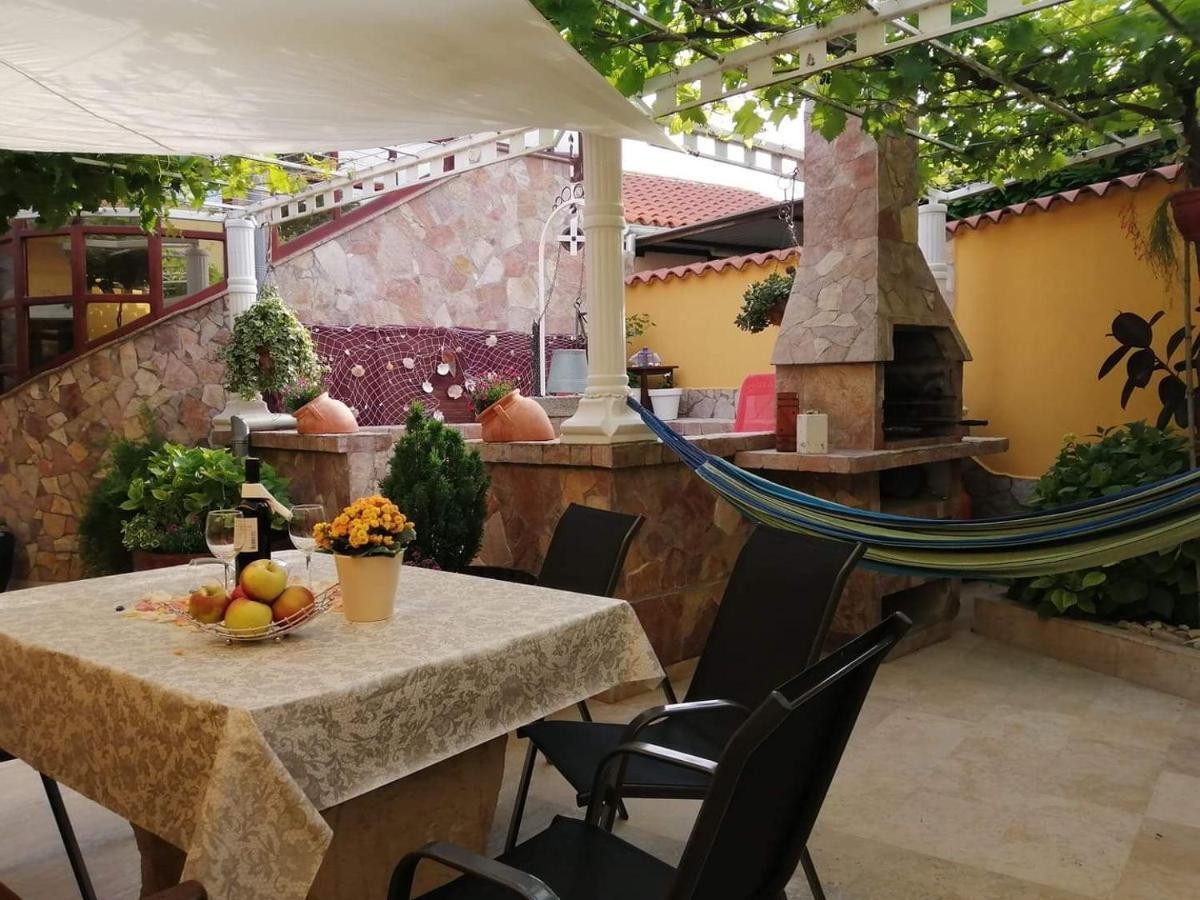 T&D Apartmani Pula Ngoại thất bức ảnh