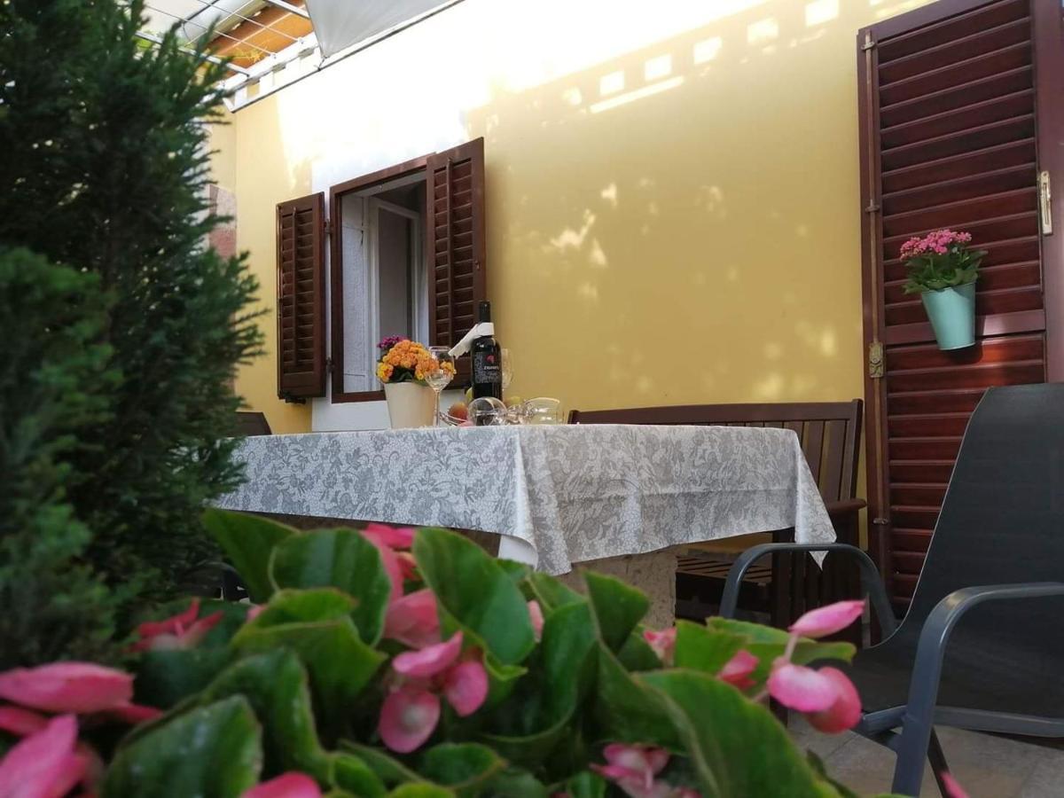 T&D Apartmani Pula Ngoại thất bức ảnh